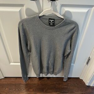 Men's True Classic Gray Sweater Large